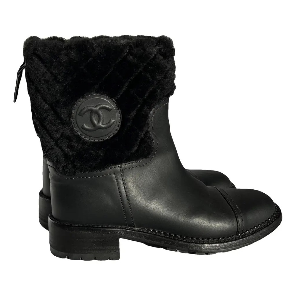 CHANEL Black Quilted Fur Winter Boots